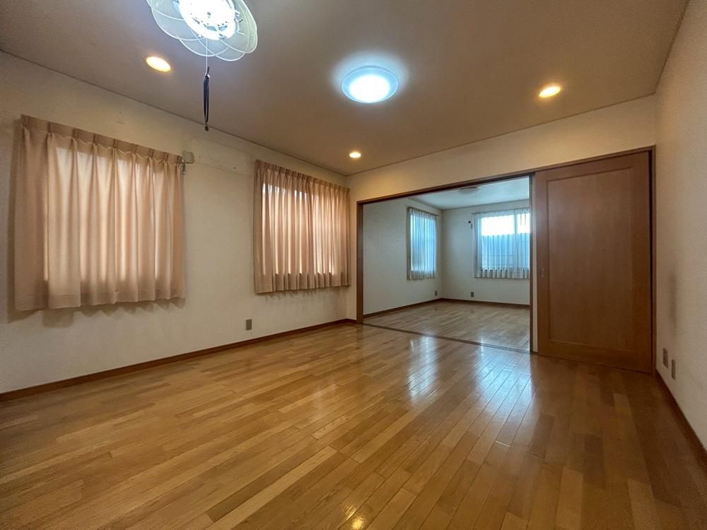 Spacious RC House in Yahatahigashi-ku, Kitakyushu - 172.73m2 - Thumbnail 4