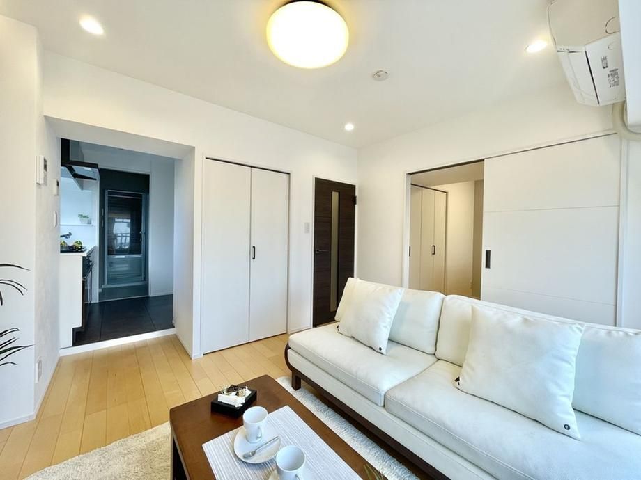 1LDK Apartment for Sale in Naka Ward, Yokohama - Thumbnail 3