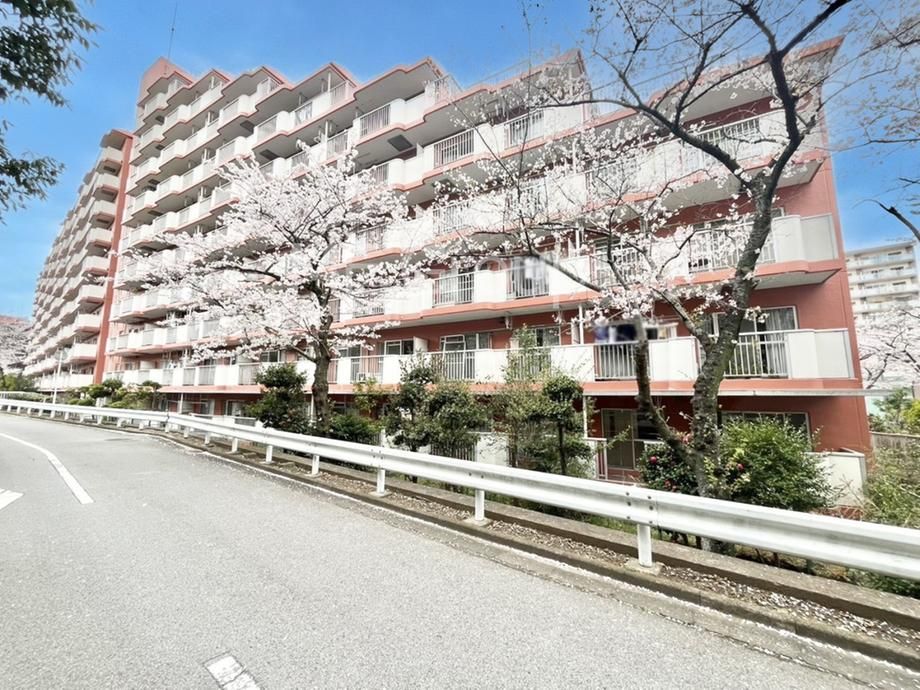 Renovated 3LDK Apartment Near Sakuragi Station Chiba | Akiya Japan