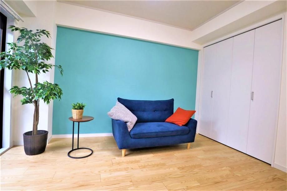 Renovated 1LDK Apartment with Private Garden in Kawasaki - Thumbnail 3