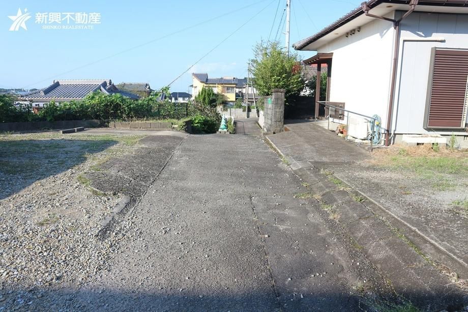 Used 5DK House in Miyazaki City with Large Land - Thumbnail 3