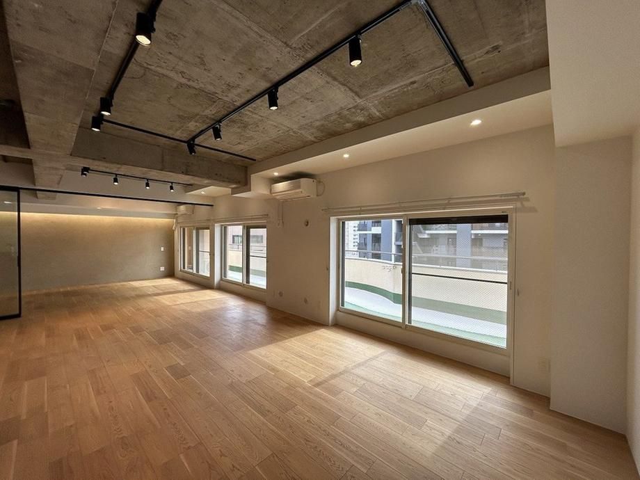2LDK Apartment for Sale in Aoba-ku, Sendai, Miyagi Prefecture - Thumbnail 2
