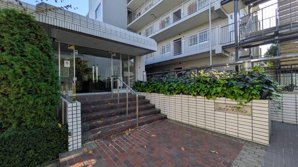 Renovated 3LDK Apartment in Funabashi, 73.55m² Near Daijingushita Station - Thumbnail 2