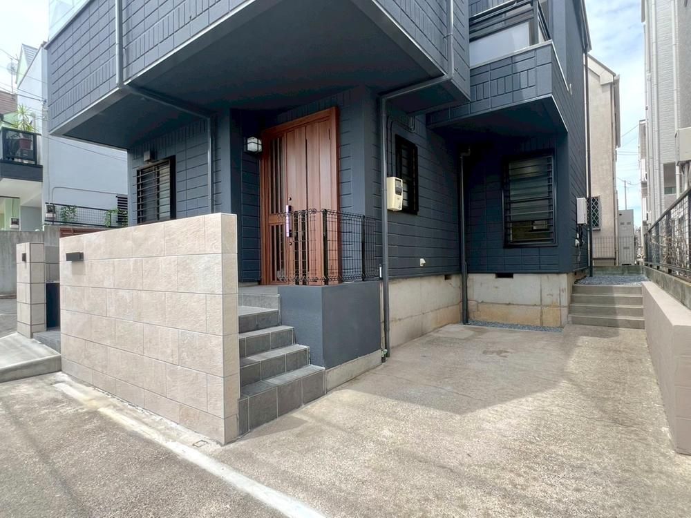 Renovated 3LDK House in Shinjuku, Tokyo - 138 sqm - Thumbnail 4