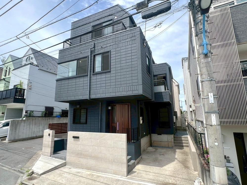 Renovated 3LDK House in Shinjuku, Tokyo - 138 sqm - Thumbnail 3