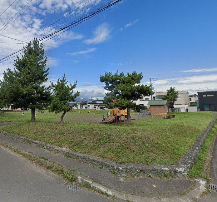 4LDK Detached House for Sale in Tomakomai Near Ito Station - Thumbnail 2