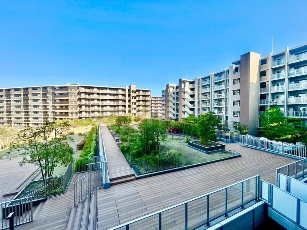 3LDK Apartment with Ocean View in Yokosuka - Thumbnail 2