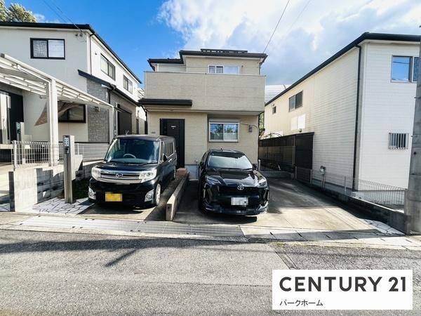 4LDK Detached House in Kusatsu, Shiga with Solar Panels - Thumbnail 2