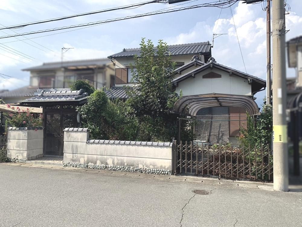 Spacious 4DK House in Himeji, Hyogo – 107m2 on 177m2 Plot - Thumbnail 4