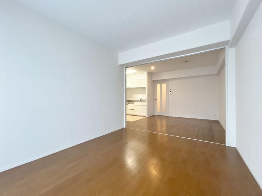 2LDK Apartment for Sale in Tama Ward, Kawasaki - 64.4m2 - Thumbnail 4