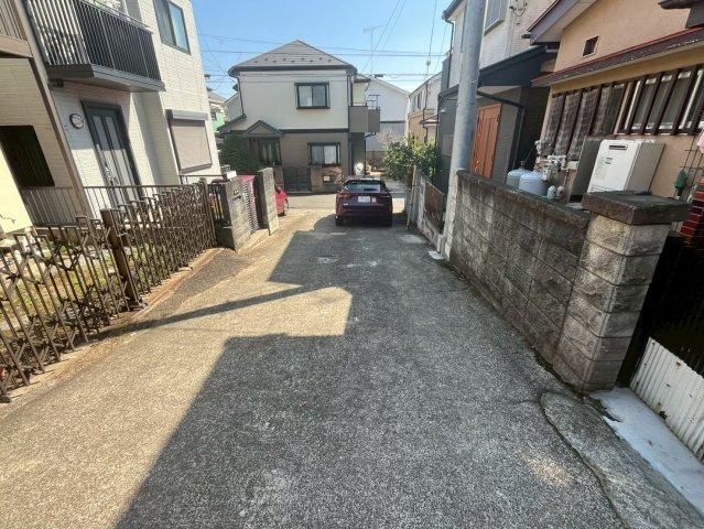 3DK Detached House for Sale in Izumi Ward, Yokohama - Thumbnail 2