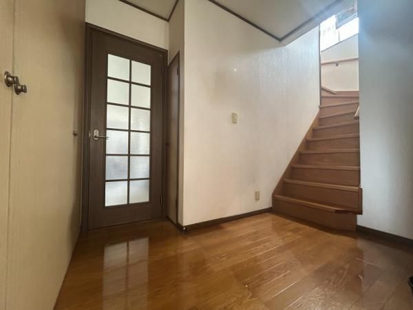 Spacious 4LDK House for Sale in Nagareyama, Chiba - Thumbnail 3