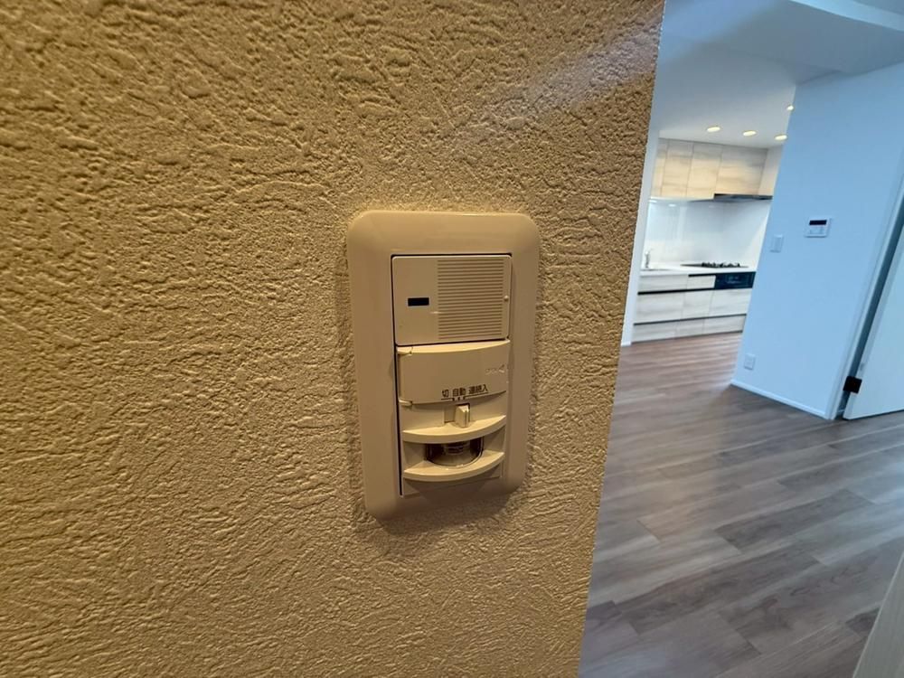 Renovated 2LDK Apartment in Kotoni, Sapporo - Thumbnail 4