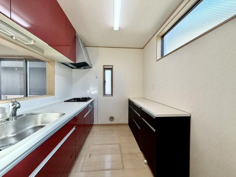 3LDK Detached House 5 Min from Higashi-Ome Station - Thumbnail 3