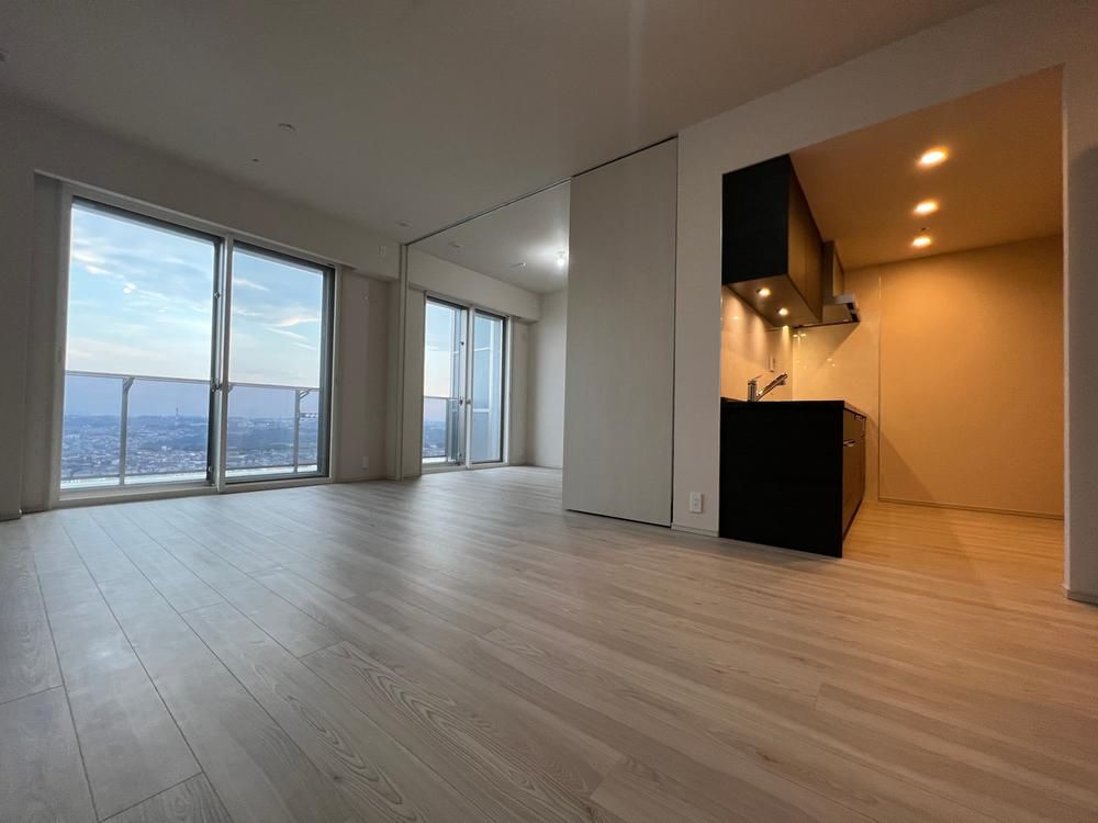 2DK Apartment for Sale in Hodogaya-ku, Yokohama - Thumbnail 4