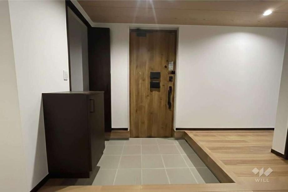 Modern 2021-Built House in Denenchofu Honcho, Ota Ward, Tokyo - Thumbnail 3