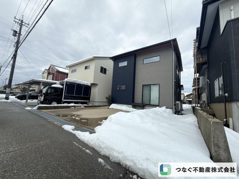 4LDK Detached House for Sale in Kanazawa, Ishikawa - Thumbnail 2