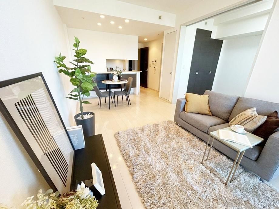2LDK+S Apartment for Sale Near Yokohama Station, Nishi Ward - Thumbnail 4