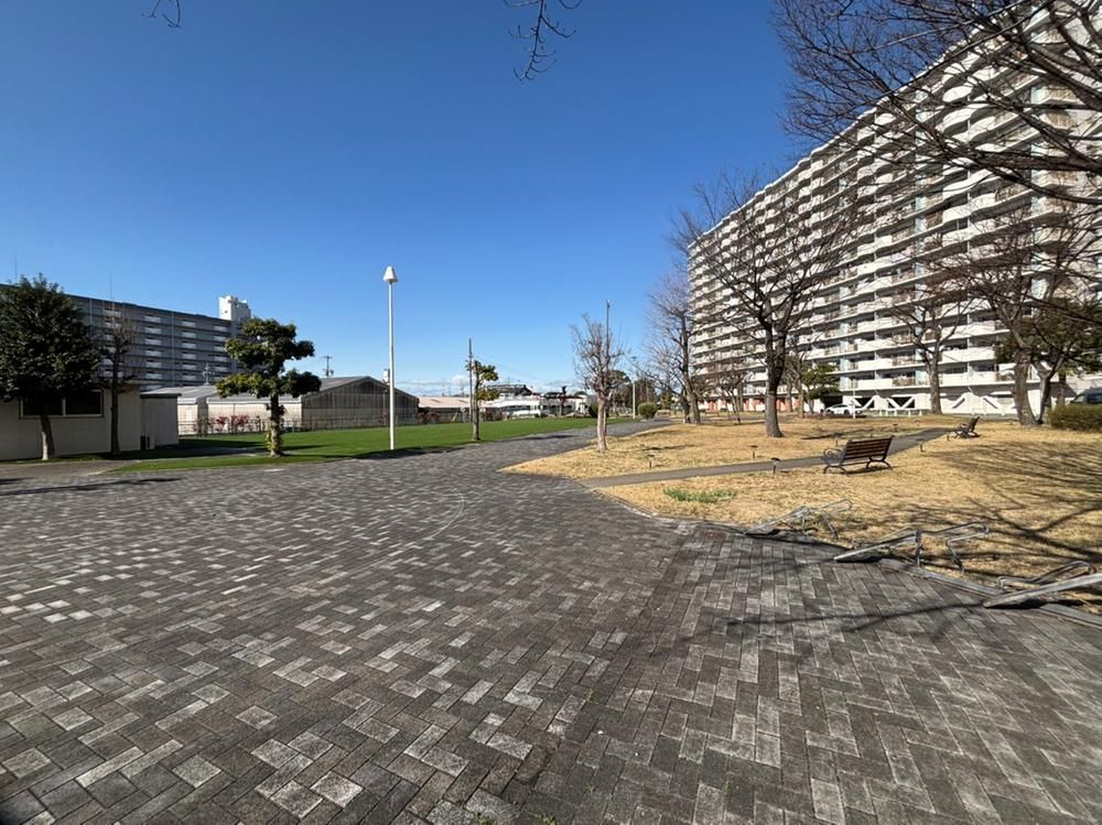 Renovated 3LDK Apartment near Nonami Station, Nagoya with Parking - Thumbnail 2