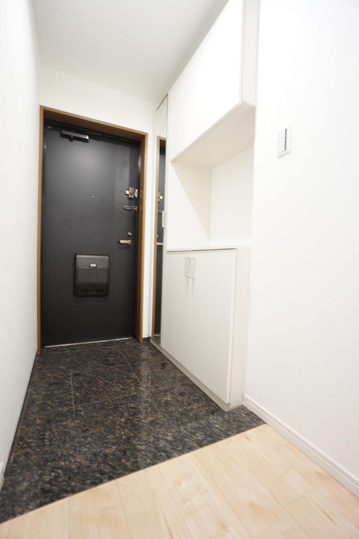 Renovated 3LDK Apartment near Nonami Station, Nagoya with Parking - Thumbnail 4