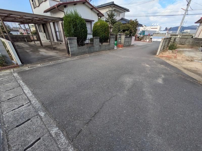 4DK Detached House for Sale in Aizumi, Tokushima - Thumbnail 3