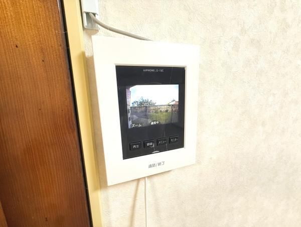 2LDK Apartment for Sale in Totsuka-ku, Yokohama, 64.13m² - Thumbnail 4