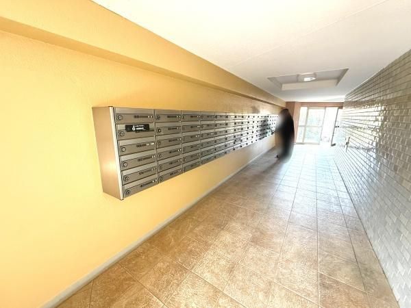 2LDK Apartment for Sale in Totsuka-ku, Yokohama, 64.13m² - Thumbnail 3
