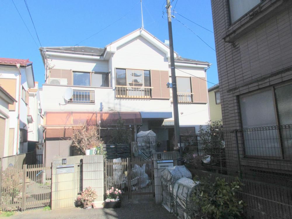 4DK House for Sale in Fussa, Tokyo - 71m2 - Thumbnail 2