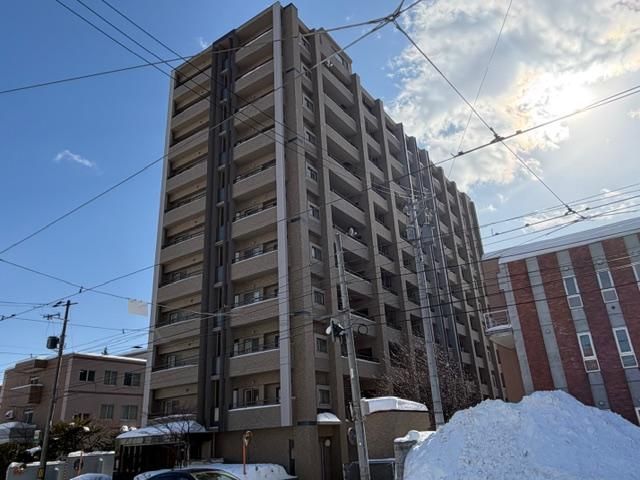 An Akiya Japan listing in Chuo, Hokkaido at ¥38,000,000. <a href="https://www.akiyajapan.com/property/53616c7465645f5f998c1f2e70fea3a4913ce12519ccce3d656775805b915c4a" rel="noopener" target="_blank">View listing</a>