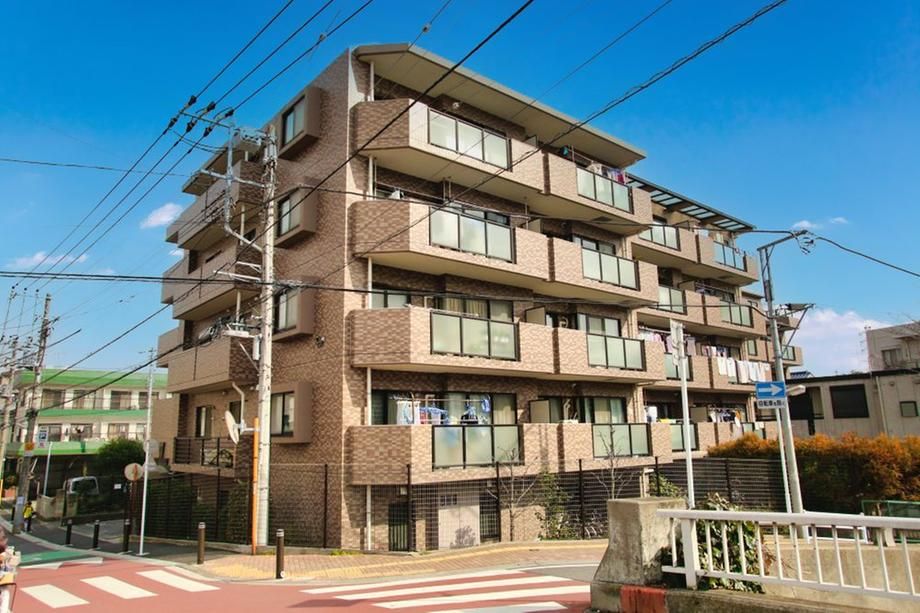 3LDK Apartment for Sale in Funabashi, Chiba - 66.1sqm - Thumbnail 2