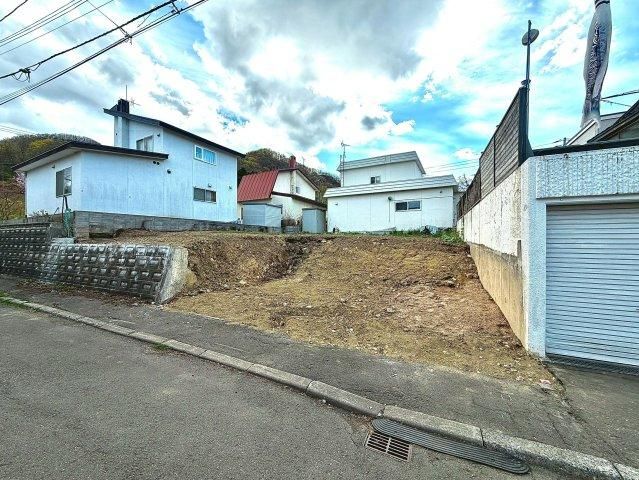 Land for Sale in Nishi Ward, Sapporo - 184.52 sqm - Thumbnail 2