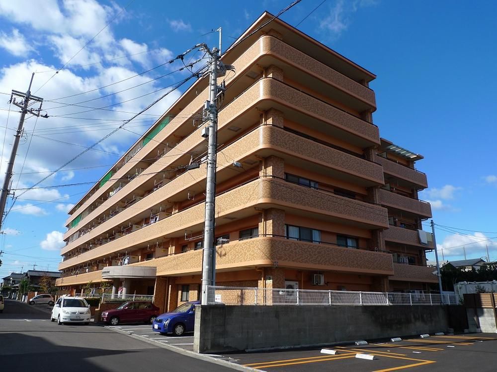 1DK Apartment for Sale in Marugame, Kagawa - 26 sqm - Thumbnail 2