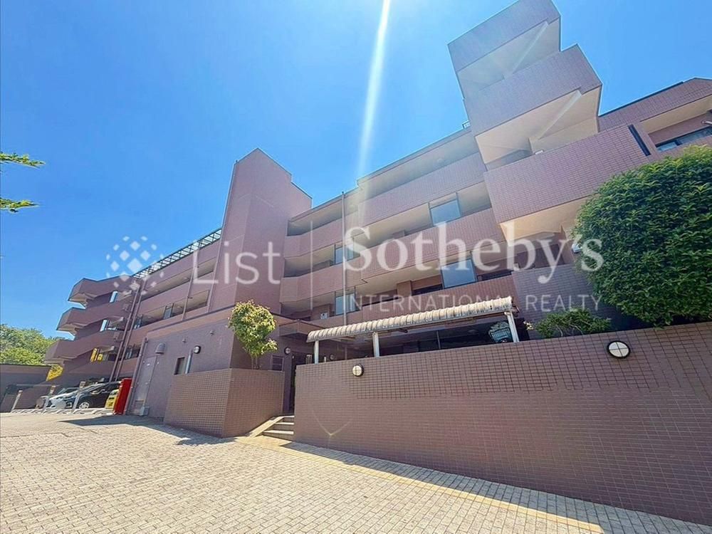 3LDK Apartment for Sale in Tama Ward, Kawasaki - Thumbnail 2