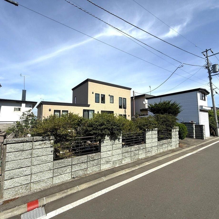 4LDK Detached House with Large Garden in Tomakomai - Thumbnail 2