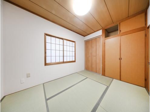 Newly Renovated 4LDK House in Yokohama Minami Ward with Roof Balcony - Thumbnail 3