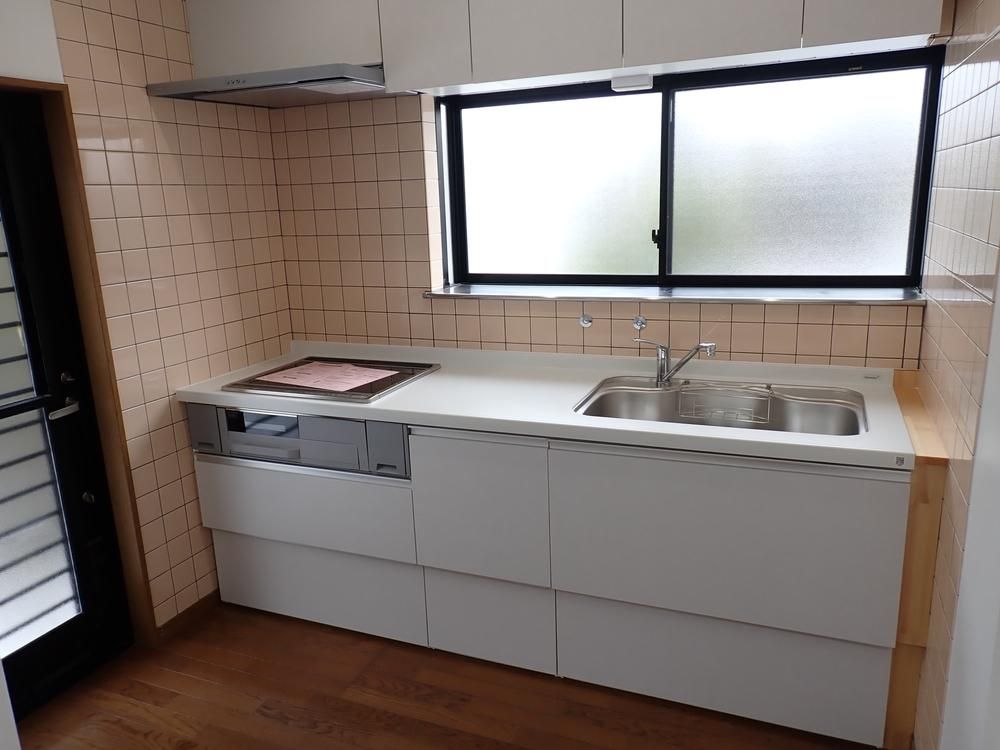 Renovated 7DK House with Sunroof in Niigata's Kita Ward - Thumbnail 3