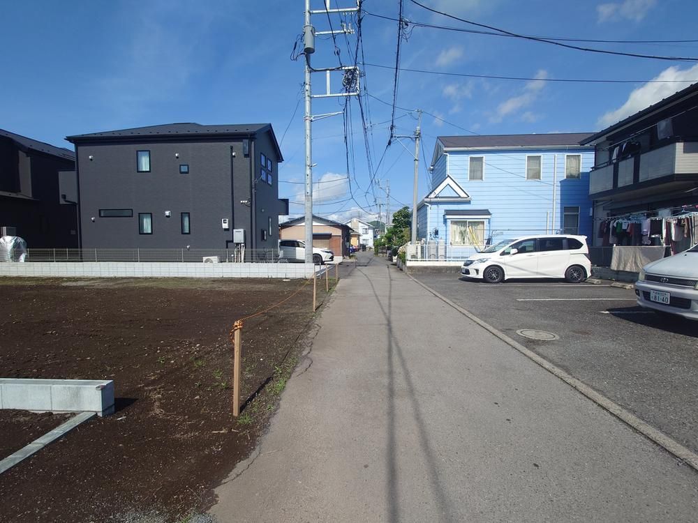 Land for Sale in Hadano, Kanagawa - 186m2 Plot near Shibusawa Station - Thumbnail 2