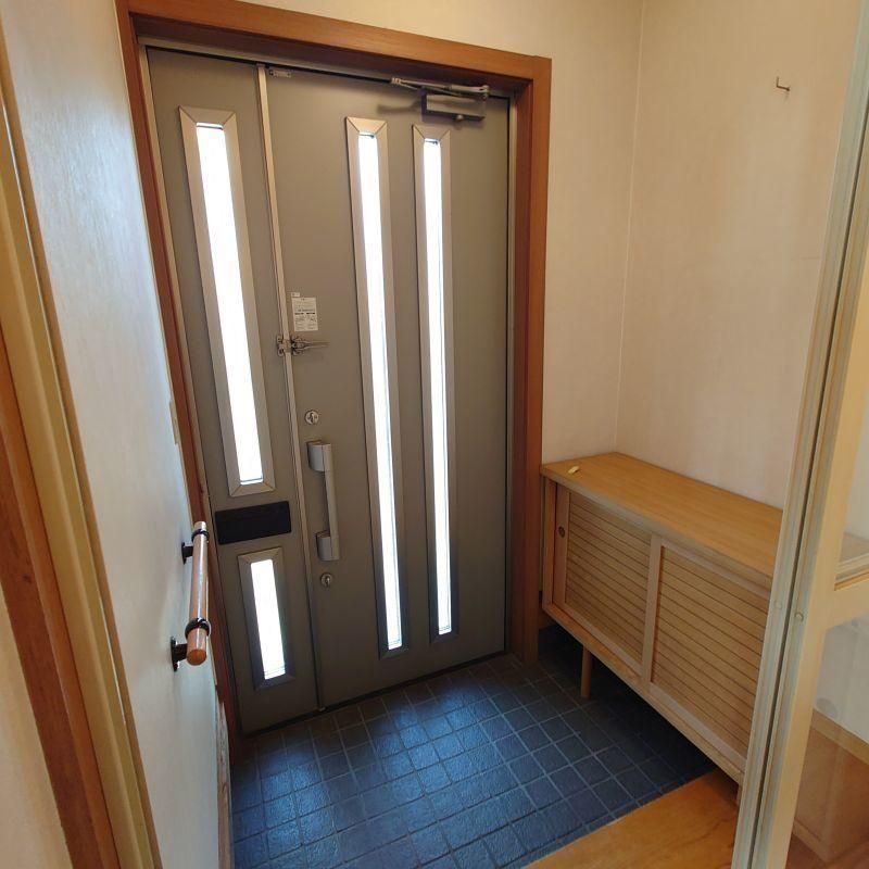 3LDK Used House in Tomakomai, Hokkaido - 6.8 Million Yen - Thumbnail 2