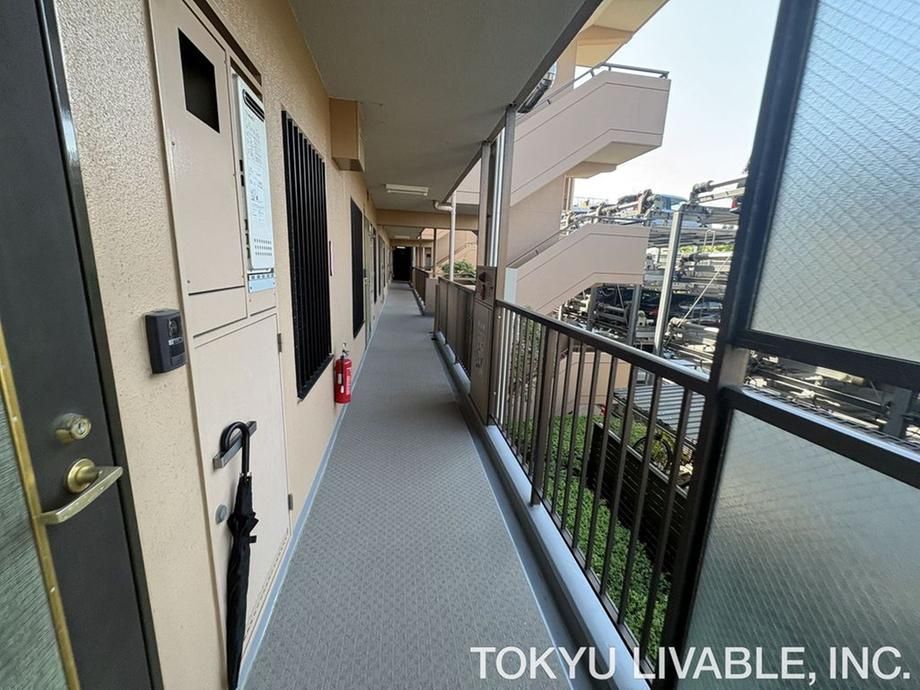 2LDK Apartment for Sale in Funabashi, Chiba - 57.12 sqm - Thumbnail 3