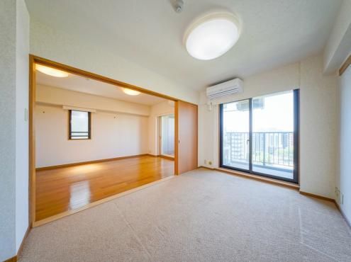 3LDK Apartment for Sale in Shin-Yokohama, Kanagawa - 76.25m2 - Thumbnail 3