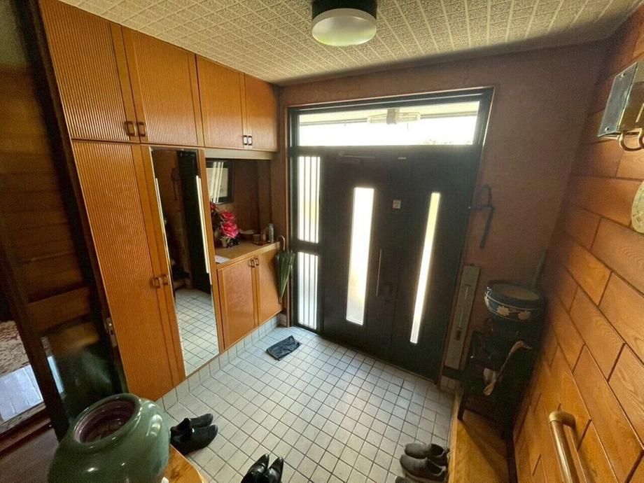 8LDK House for Sale in Obihiro, Hokkaido with Large Lot - Thumbnail 4