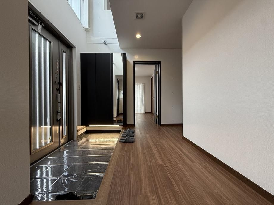5LDK House in Suginami, Tokyo - 201m2 for Sale - Thumbnail 3