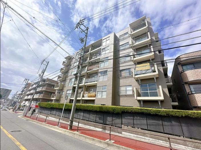 Renovated 3LDK Apartment in Mizuho Ward, Nagoya - Thumbnail 2