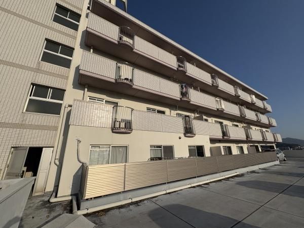 2LDK Apartment for Sale in Nagasaki City - Thumbnail 2