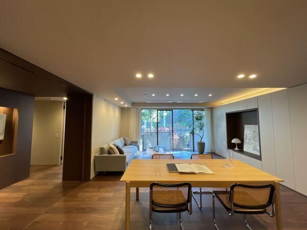 3LDK Apartment 121.56m² in Yoyogi, Shibuya, Tokyo - Thumbnail 4