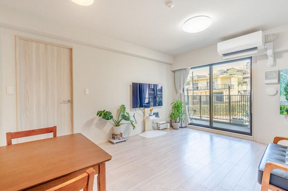 3LDK Apartment for Sale in Yokohama, Kanagawa - 70.2m² - Thumbnail 4