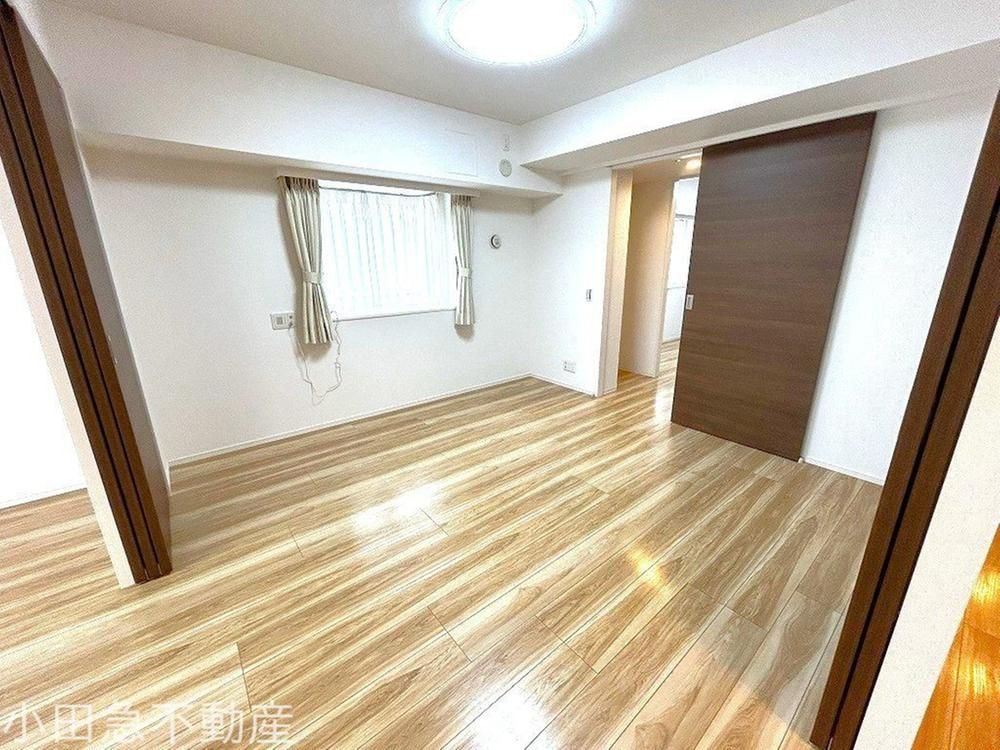 2LDK Apartment for Sale in Atsugi with Natural Hot Spring - Thumbnail 4