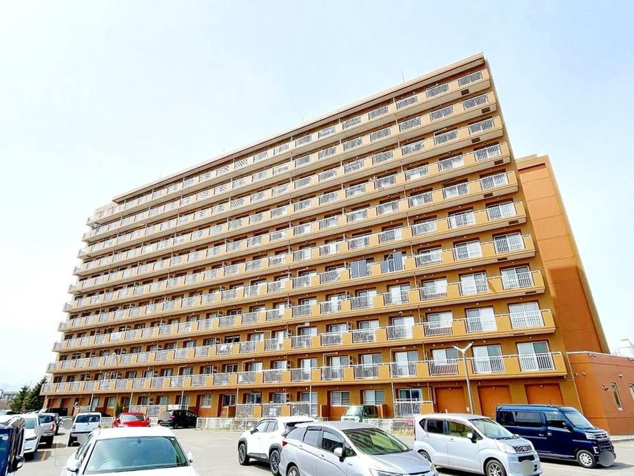 4LDK Apartment for Sale in Kita Ward, Sapporo, Hokkaido - Thumbnail 2