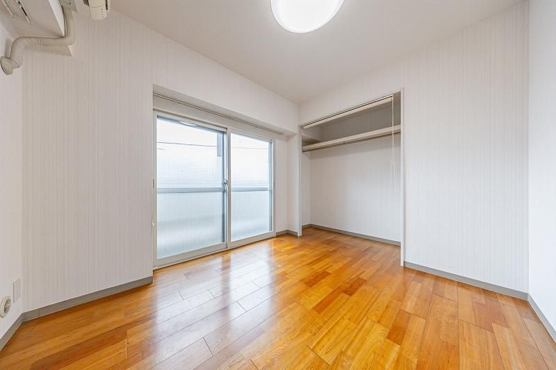 2LDK Apartment for Sale in Noborito, Kawasaki - Thumbnail 3