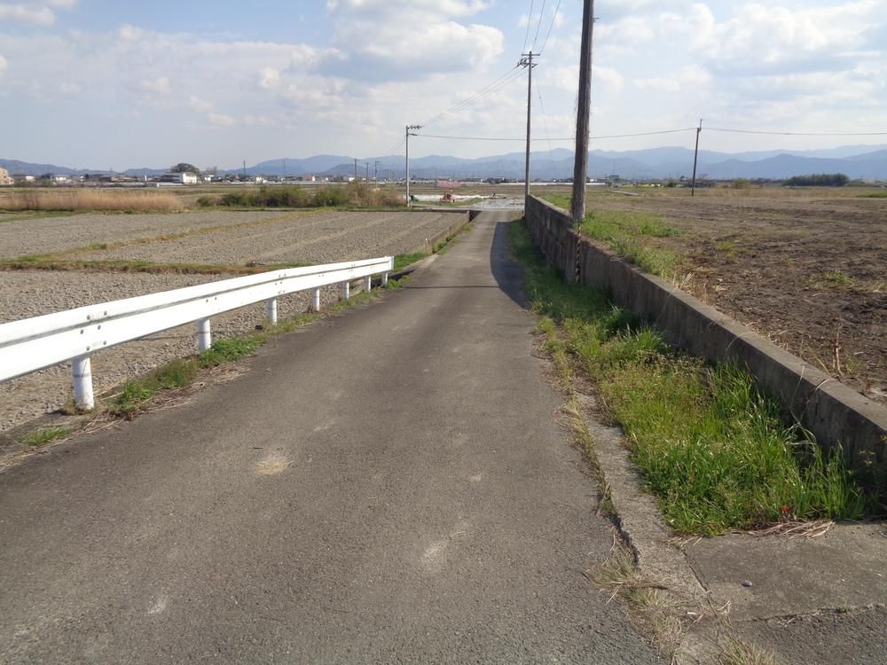 Large 1188m2 Land for Sale in Itano Town, Tokushima - Thumbnail 4